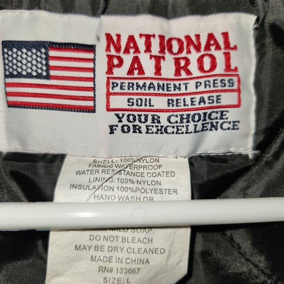 Quilted Jacket BROKEN ZIPPER - Picture 7 of 8